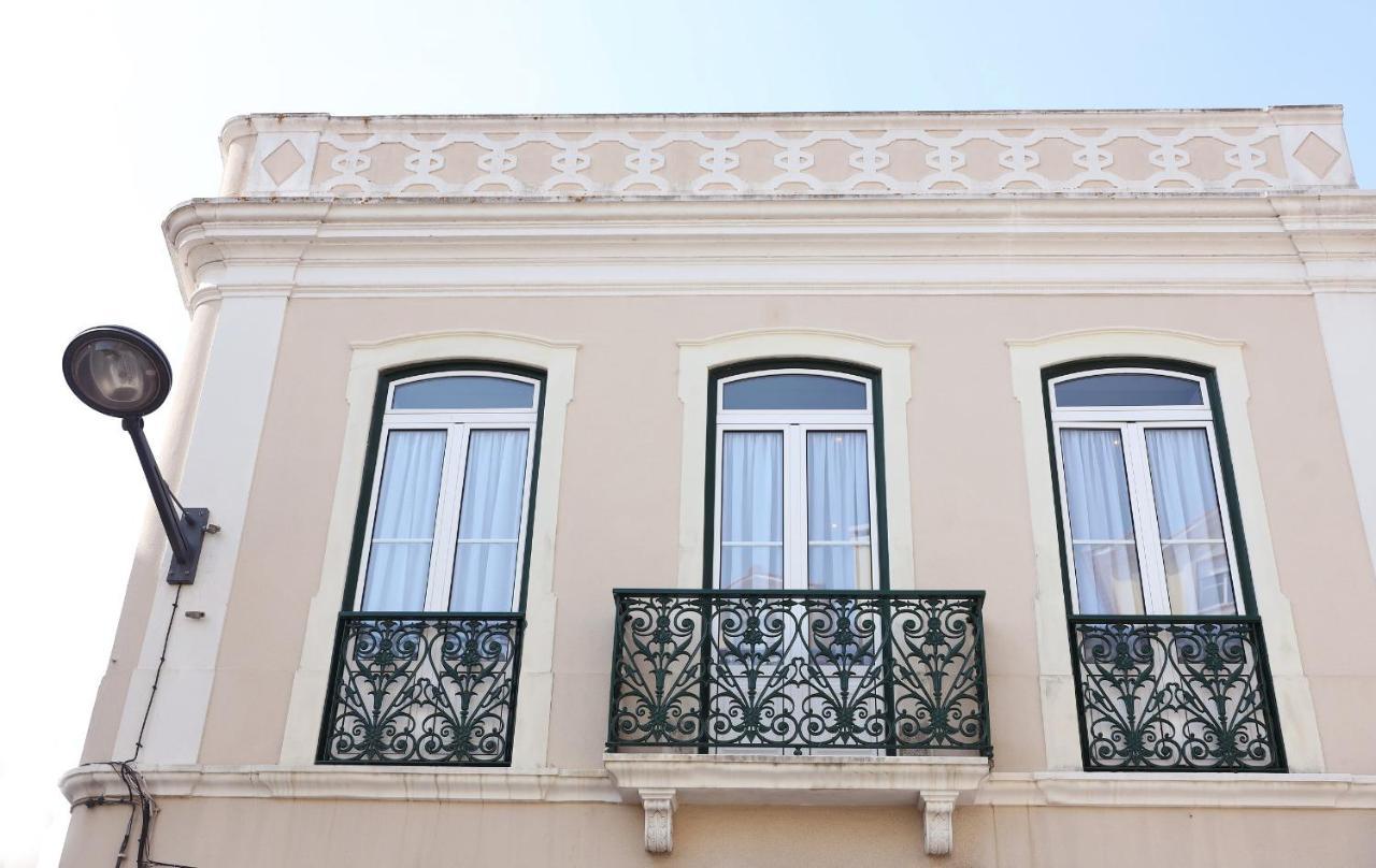 Glass Boutique - Rooms & Suites Marinha Grande Bagian luar foto