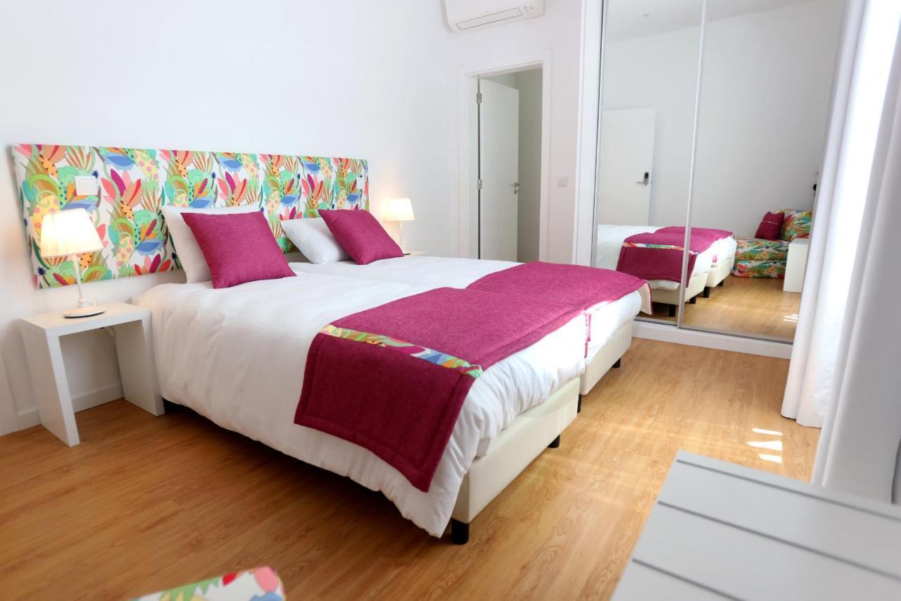 Glass Boutique - Rooms & Suites Marinha Grande Bagian luar foto